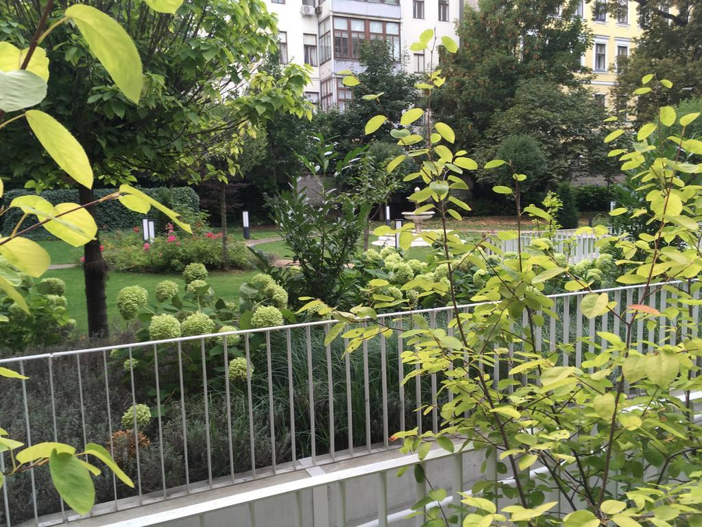 Near Rathaus *